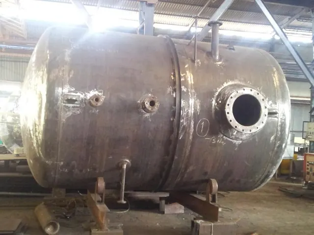 Feed water tank with manhole, Techno Power Engineers, Pune
