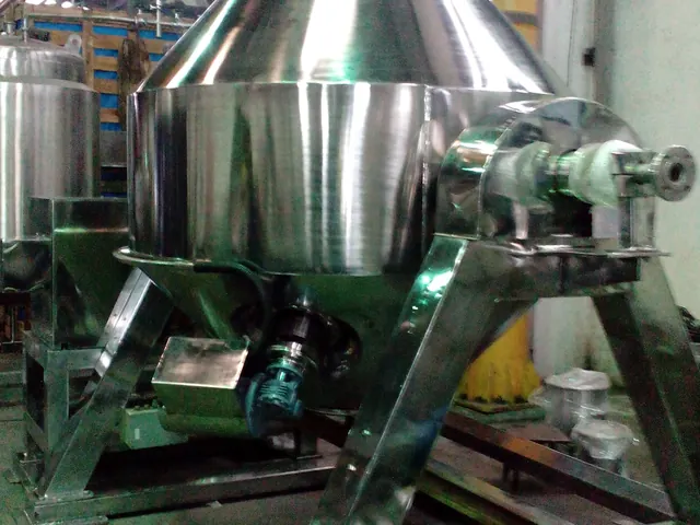Double cone vacuum dryer, Techno Power Engineers, Pune